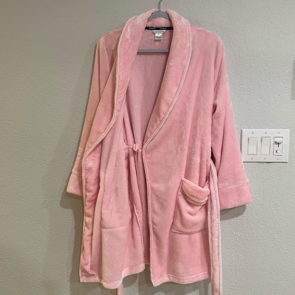Liz Claiborne Plush Fleece Robe Pink Belted Long Sleeve Size S - Picture 8 of 12